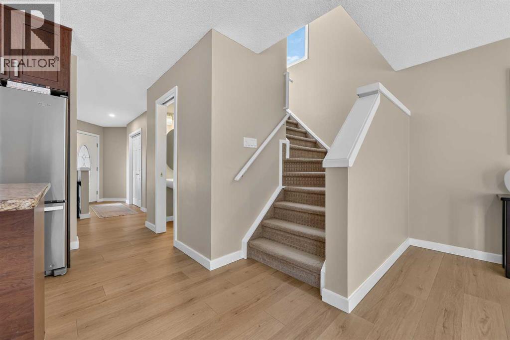 67 Hidden Ranch Terrace NW, Calgary, Alberta  T3A 5A4 - Photo 20 - A2321925