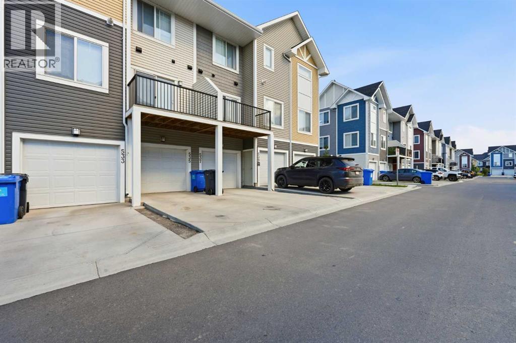 535 Canals Crossing Sw, Airdrie, Alberta  T4B 4L3 - Photo 36 - A2323313