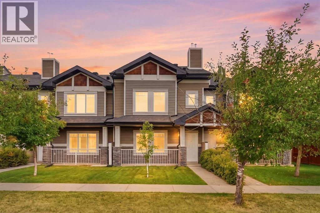 149 Prestwick Villas Se, Calgary, Alberta  T2Z 4S3 - Photo 1 - A2335645