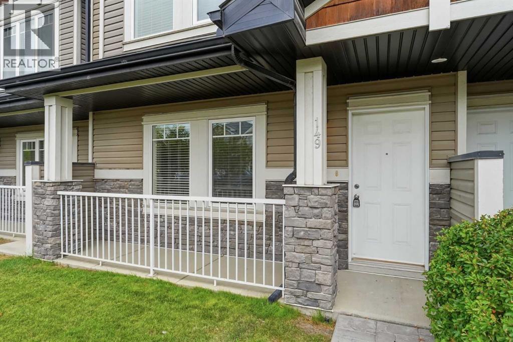 149 Prestwick Villas Se, Calgary, Alberta  T2Z 4S3 - Photo 2 - A2335645