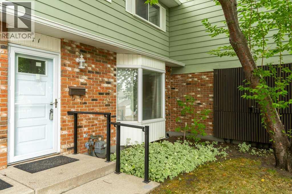 71, 2815 Palliser Drive Sw, Calgary, Alberta  T2V 3S8 - Photo 2 - A2335647