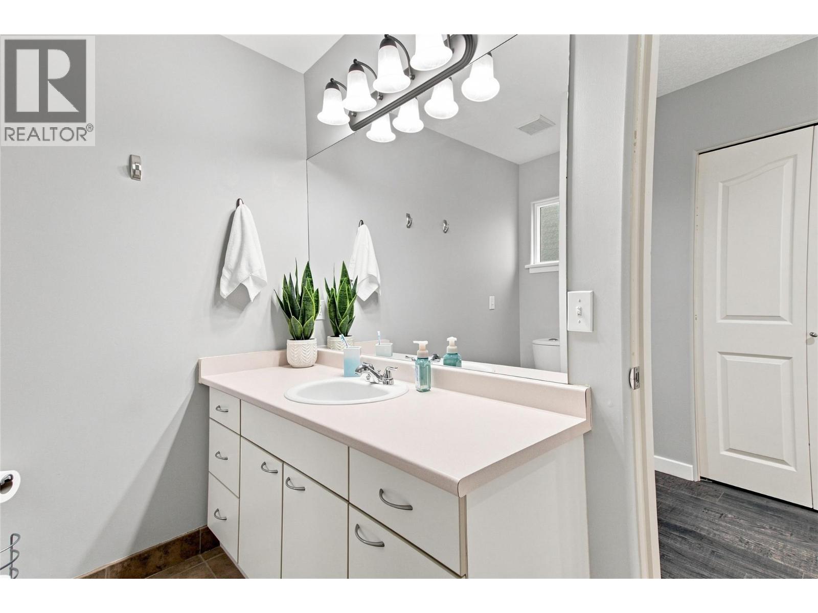 411 Aberdeen Drive Unit# 7, Kamloops, British Columbia  V1S 1X2 - Photo 28 - 10397380