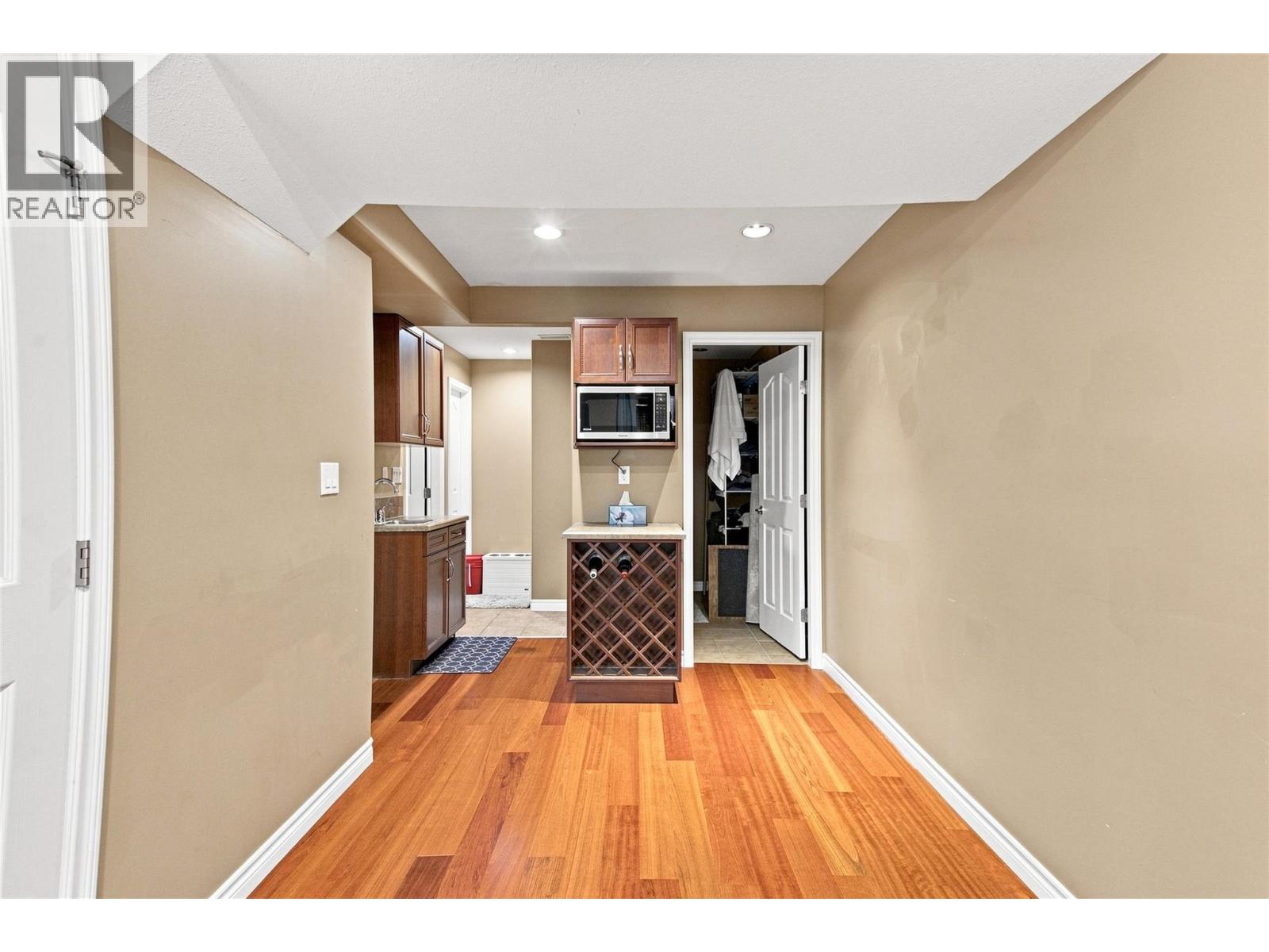 411 Aberdeen Drive Unit# 7, Kamloops, British Columbia  V1S 1X2 - Photo 37 - 10397380