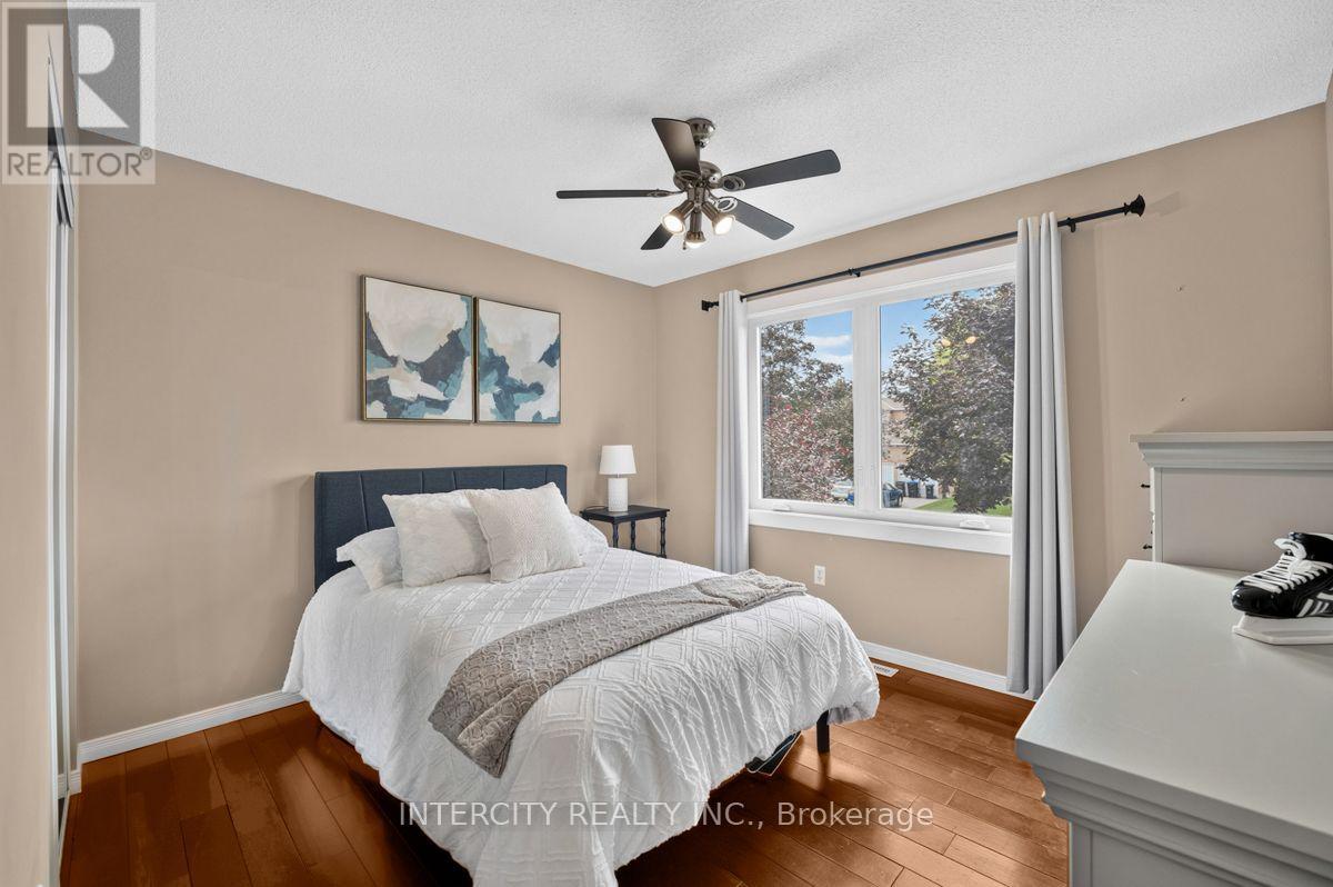 6 Compton Crescent, Bradford West Gwillimbury, Ontario  L3Z 2X5 - Photo 20 - N13659788