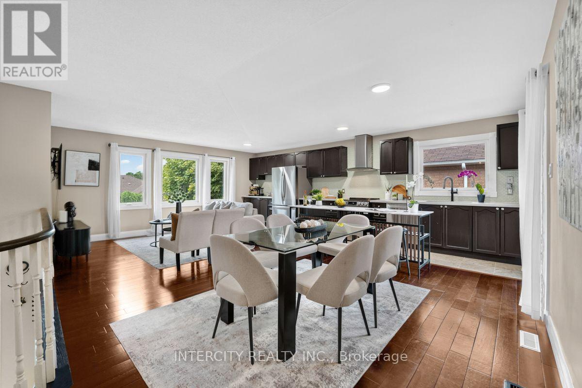6 Compton Crescent, Bradford West Gwillimbury, Ontario  L3Z 2X5 - Photo 6 - N13659788