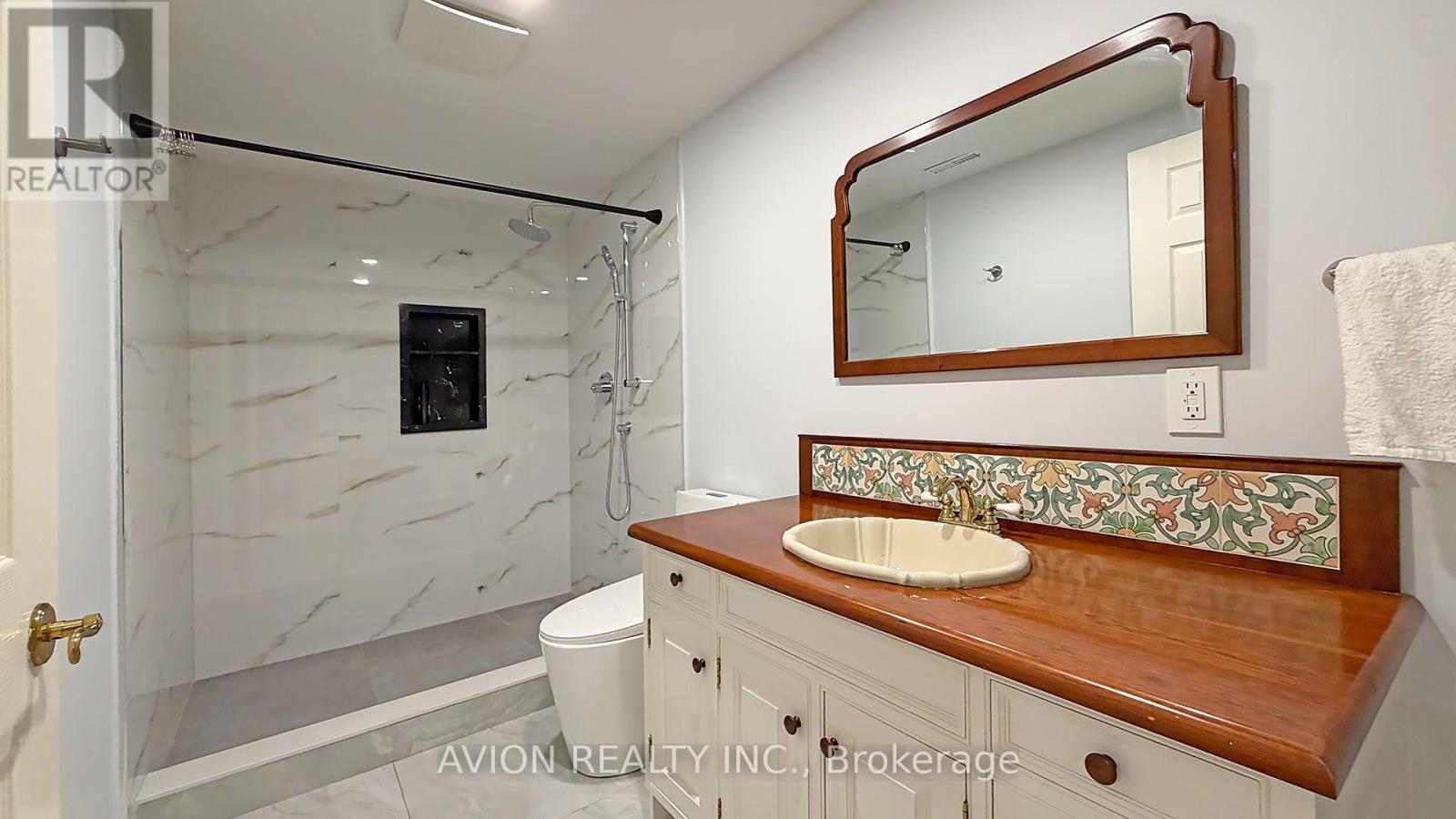 1413 Harmsworth Square, Oakville, Ontario  L6H 3E7 - Photo 37 - W13659776