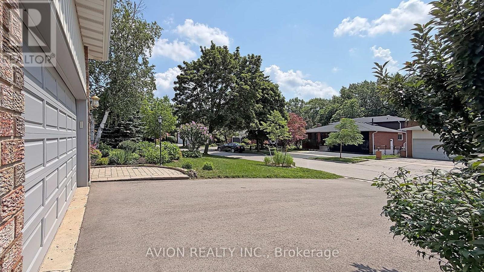 1413 Harmsworth Square, Oakville, Ontario  L6H 3E7 - Photo 39 - W13659776