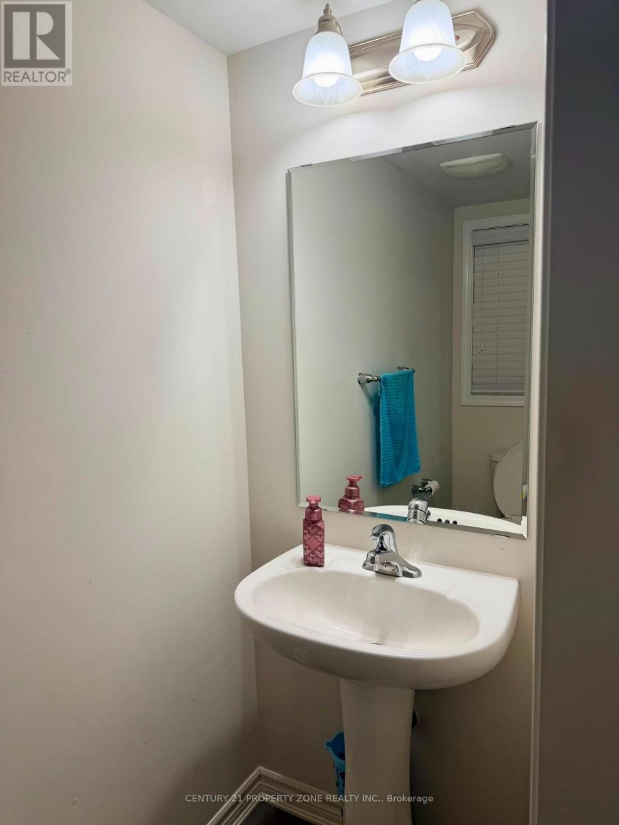 40 Leblanc Crescent, Brampton, Ontario  L7A 4G6 - Photo 15 - W13659798