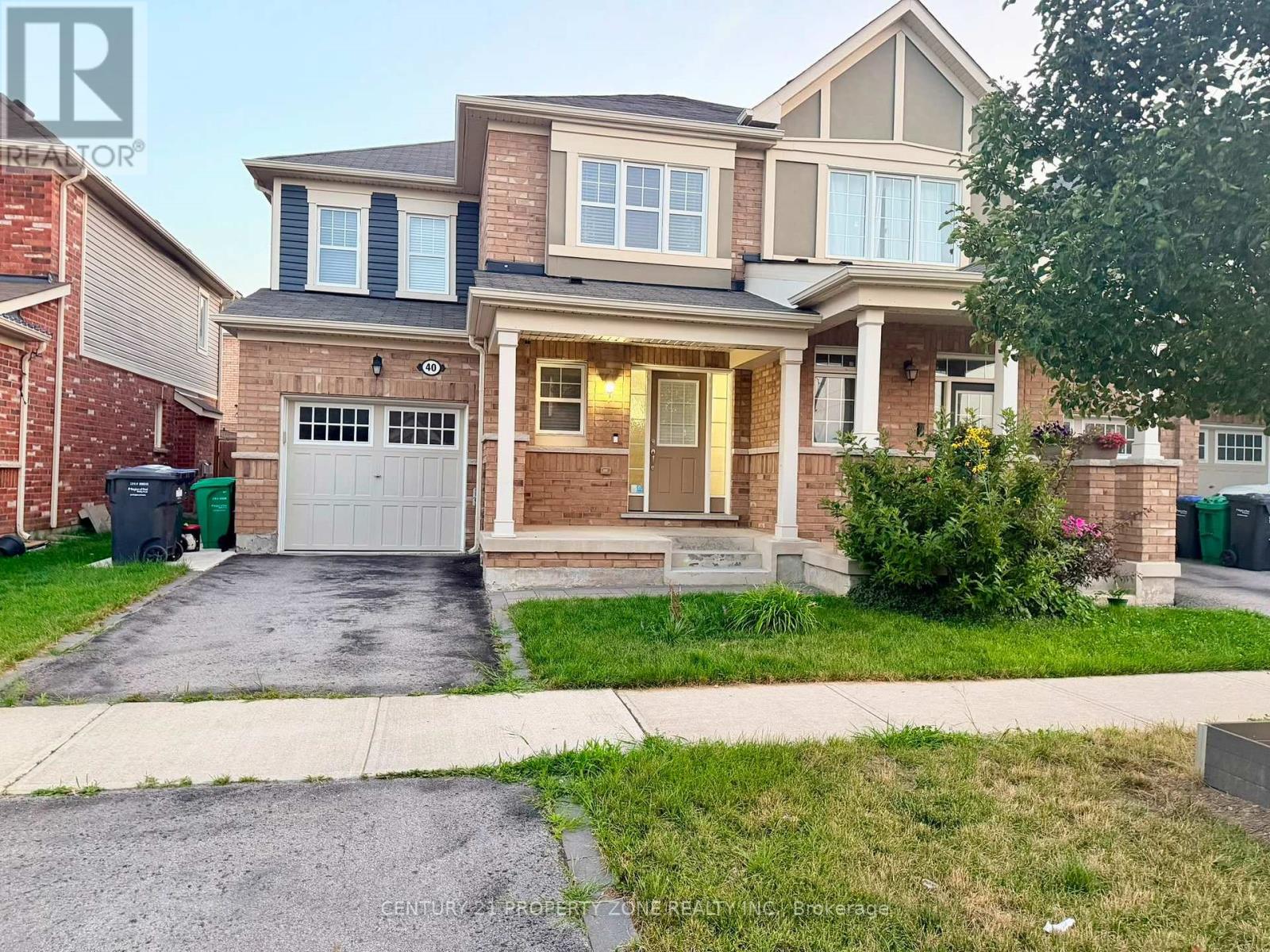 40 Leblanc Crescent, Brampton, Ontario  L7A 4G6 - Photo 2 - W13659798