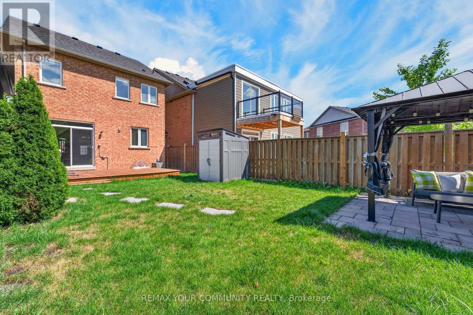 5578 Waterwind Crescent, Mississauga, Ontario  L5M 0G2 - Photo 11 - W13659828