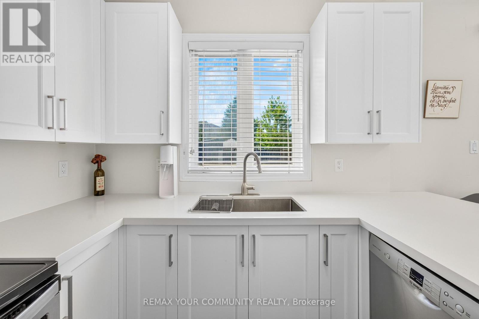 5578 Waterwind Crescent, Mississauga, Ontario  L5M 0G2 - Photo 24 - W13659828