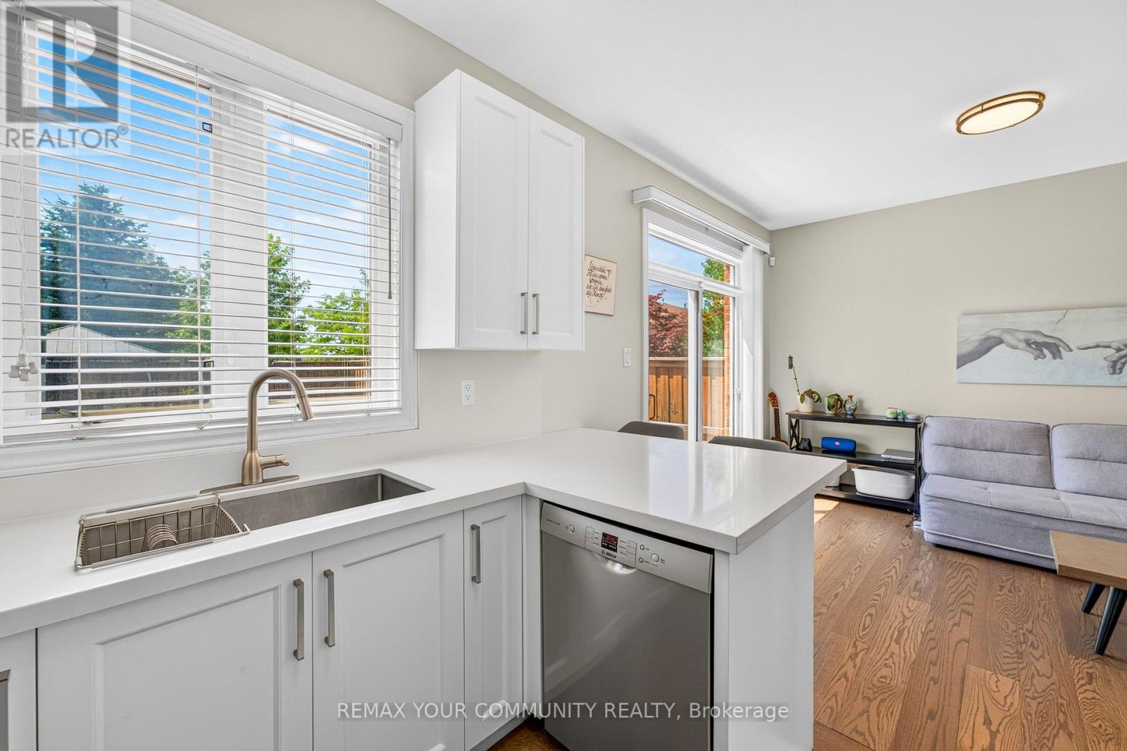 5578 Waterwind Crescent, Mississauga, Ontario  L5M 0G2 - Photo 25 - W13659828