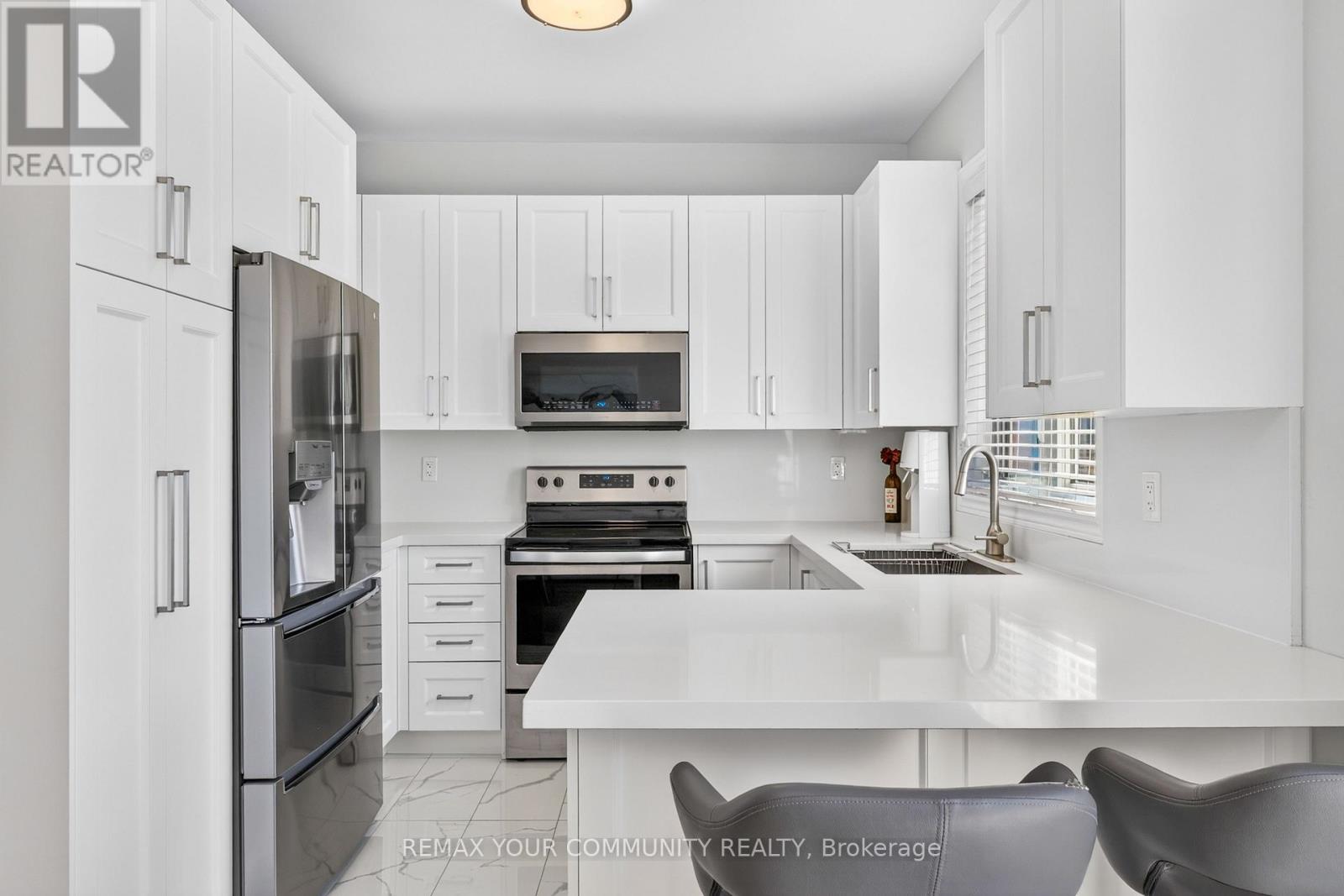 5578 Waterwind Crescent, Mississauga, Ontario  L5M 0G2 - Photo 27 - W13659828