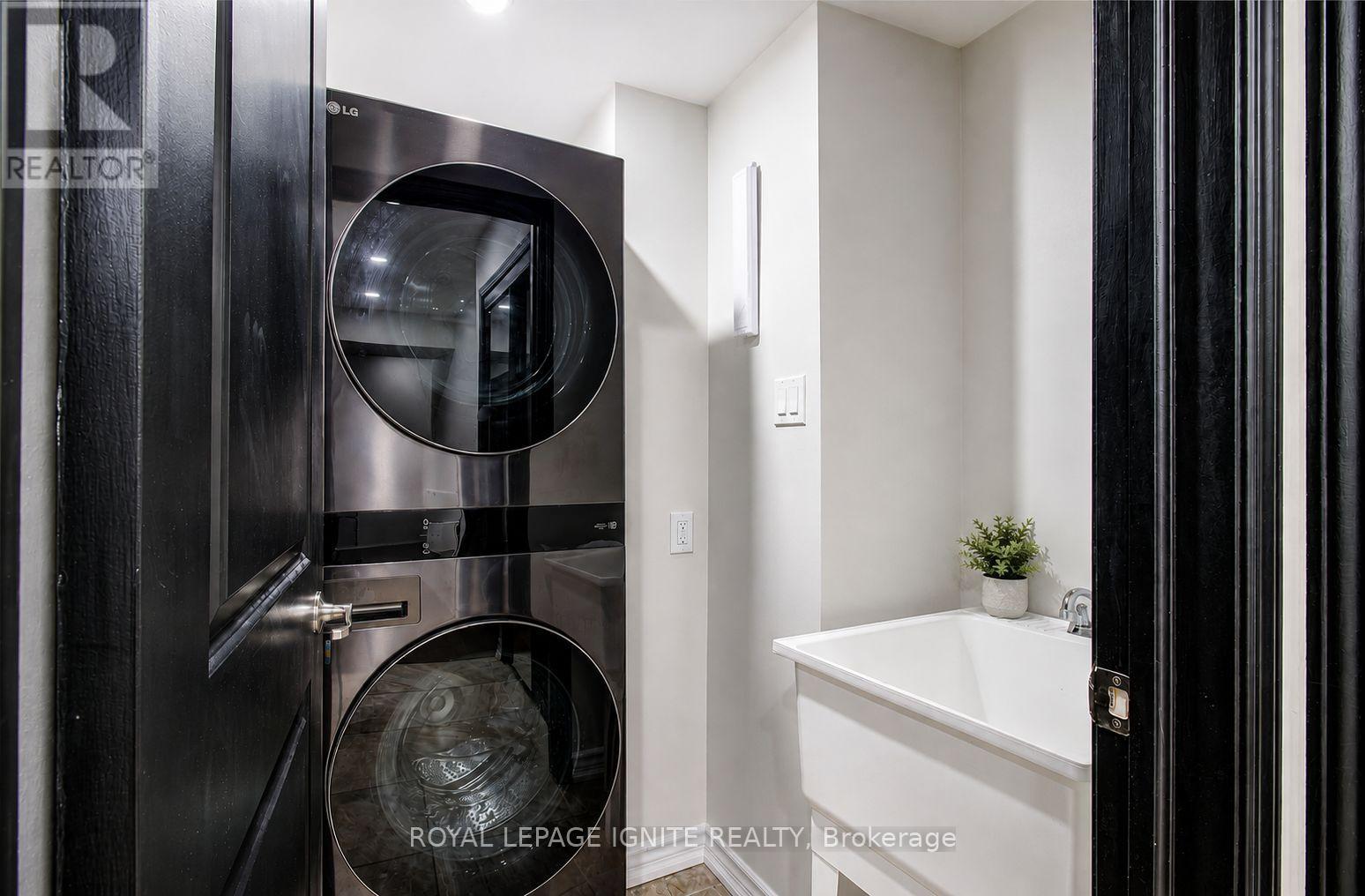 3061 Harebell Gate, Oakville, Ontario  L6M 0Y9 - Photo 21 - W13659880