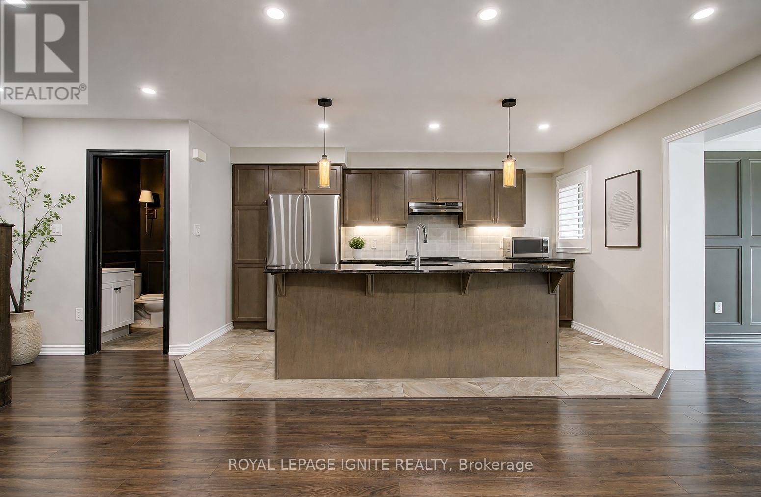 3061 Harebell Gate, Oakville, Ontario  L6M 0Y9 - Photo 5 - W13659880