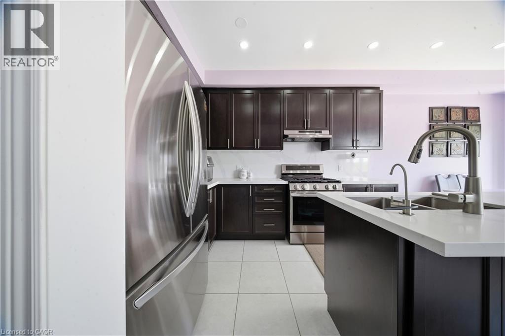 166 Deerpath Drive Unit# 32, Guelph, Ontario  N1K 0E2 - Photo 9 - 40852715
