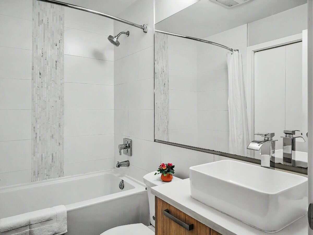 205 15388 105 Avenue, Surrey, British Columbia  V3R 0C4 - Photo 9 - R3154442
