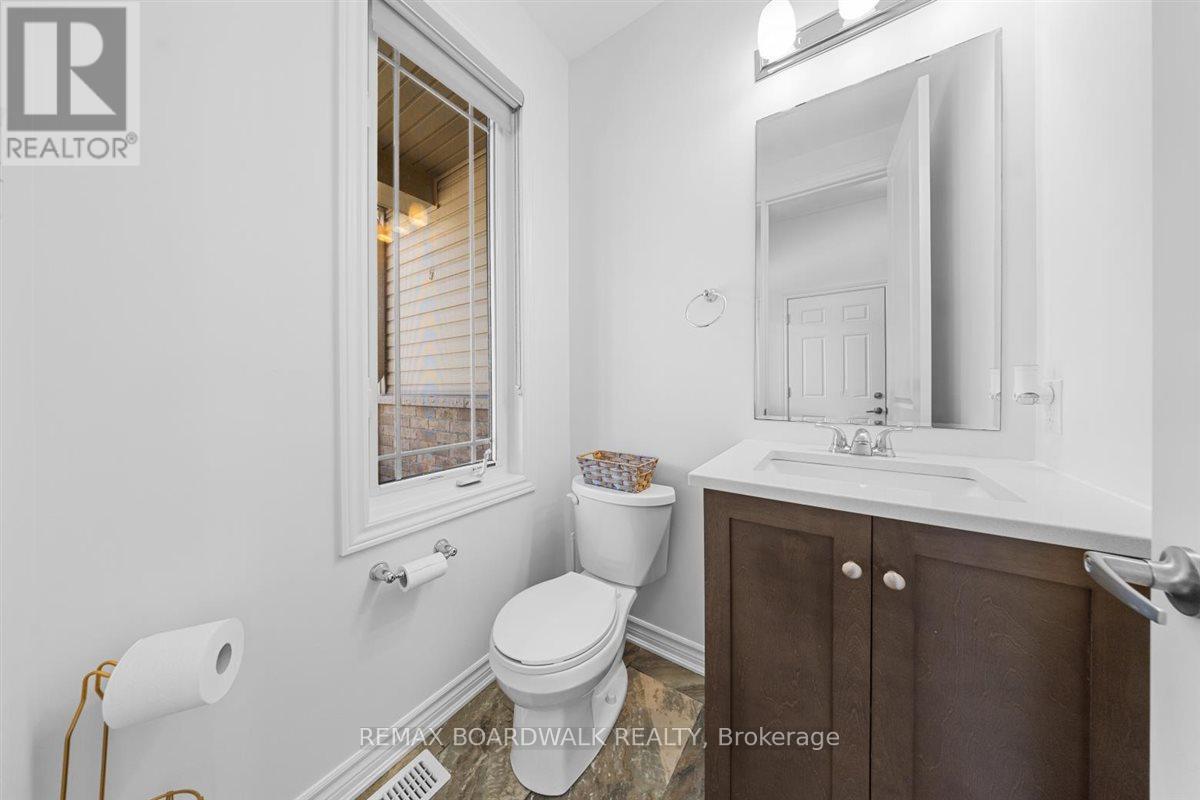 446 Meadowbreeze Drive, Ottawa, Ontario  K2M 0L1 - Photo 4 - X13659916