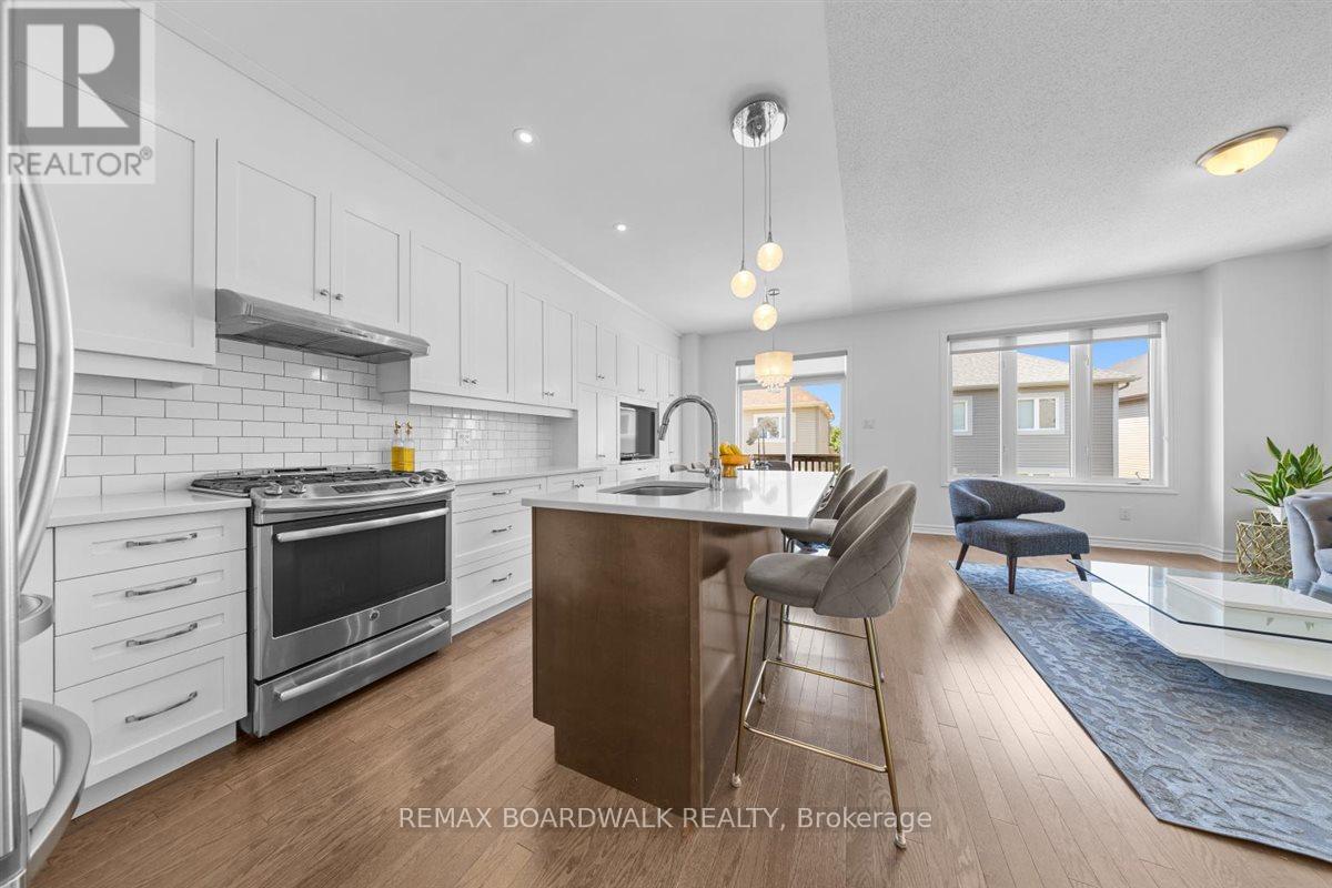 446 Meadowbreeze Drive, Ottawa, Ontario  K2M 0L1 - Photo 5 - X13659916
