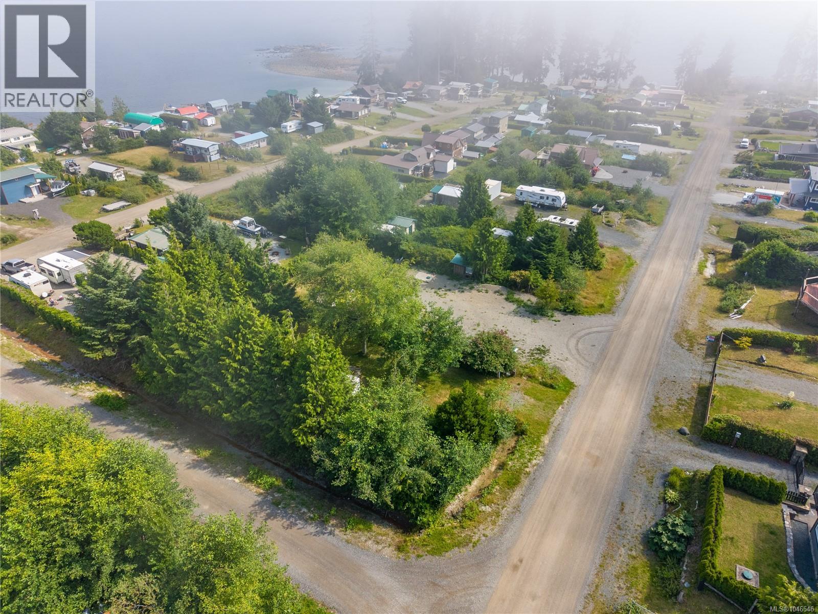 1070 Seventh Ave, Ucluelet, British Columbia V0R 3A0 - Photo 11 - 1046546