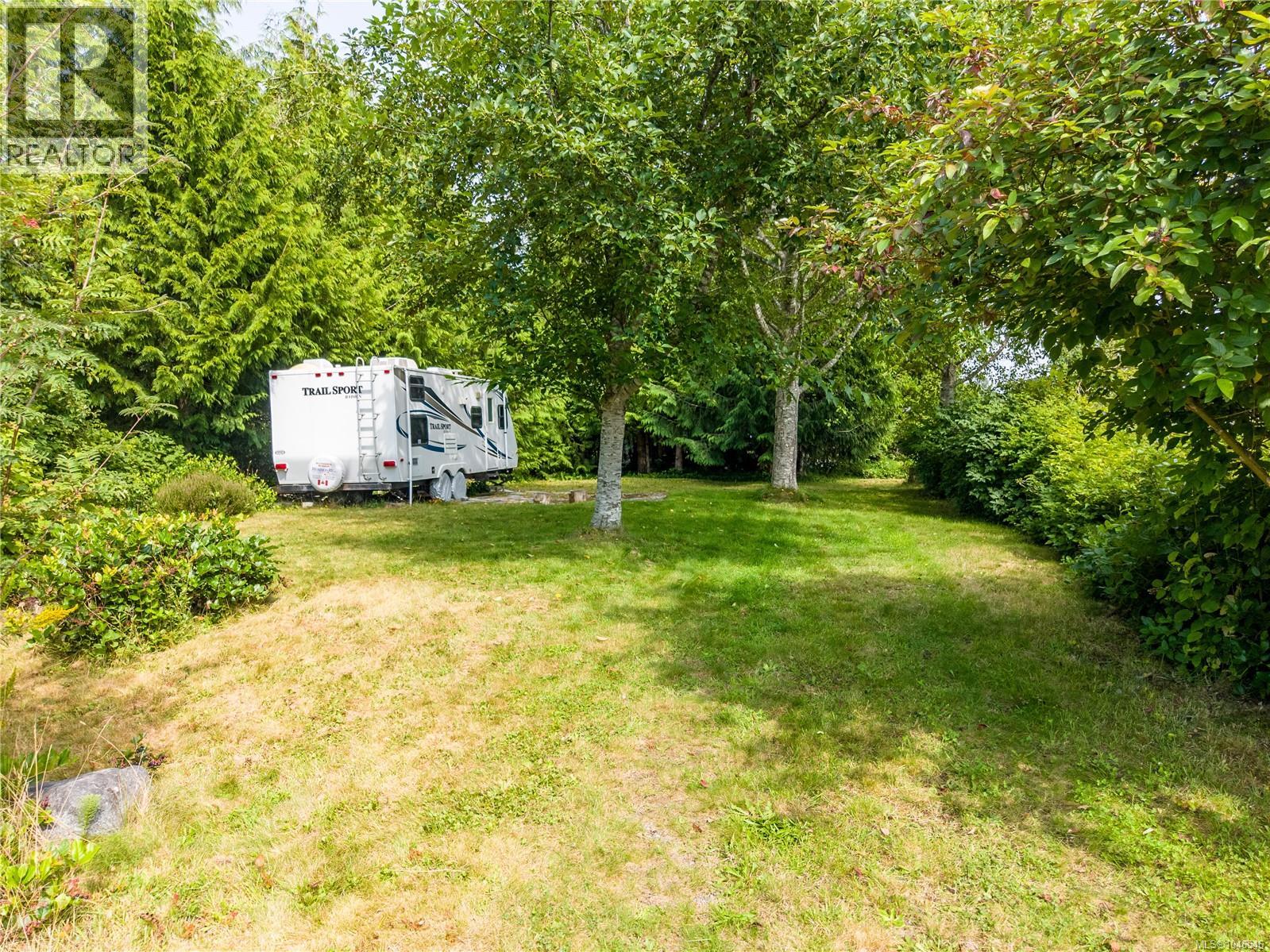 1070 Seventh Ave, Ucluelet, British Columbia V0R 3A0 - Photo 2 - 1046546