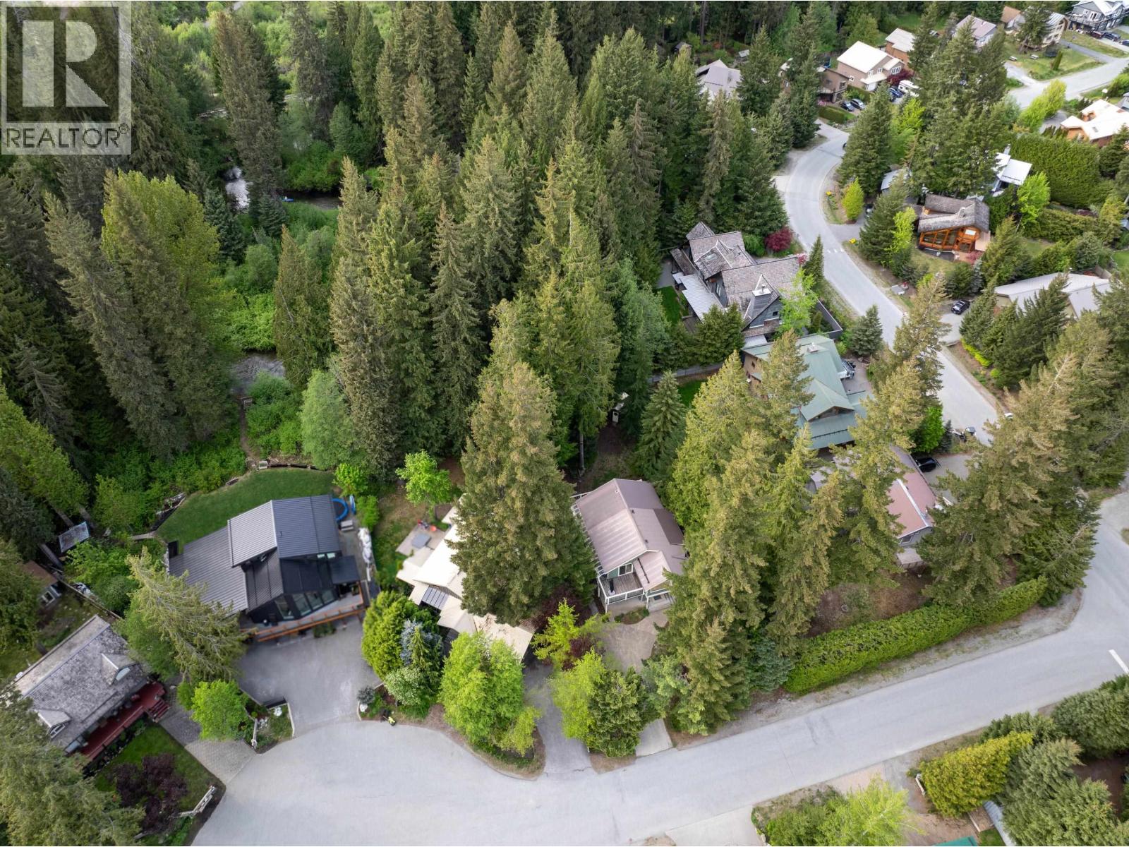 6407 Easy Street, Whistler, British Columbia V8E 0C5 - Photo 33 - R3154381
