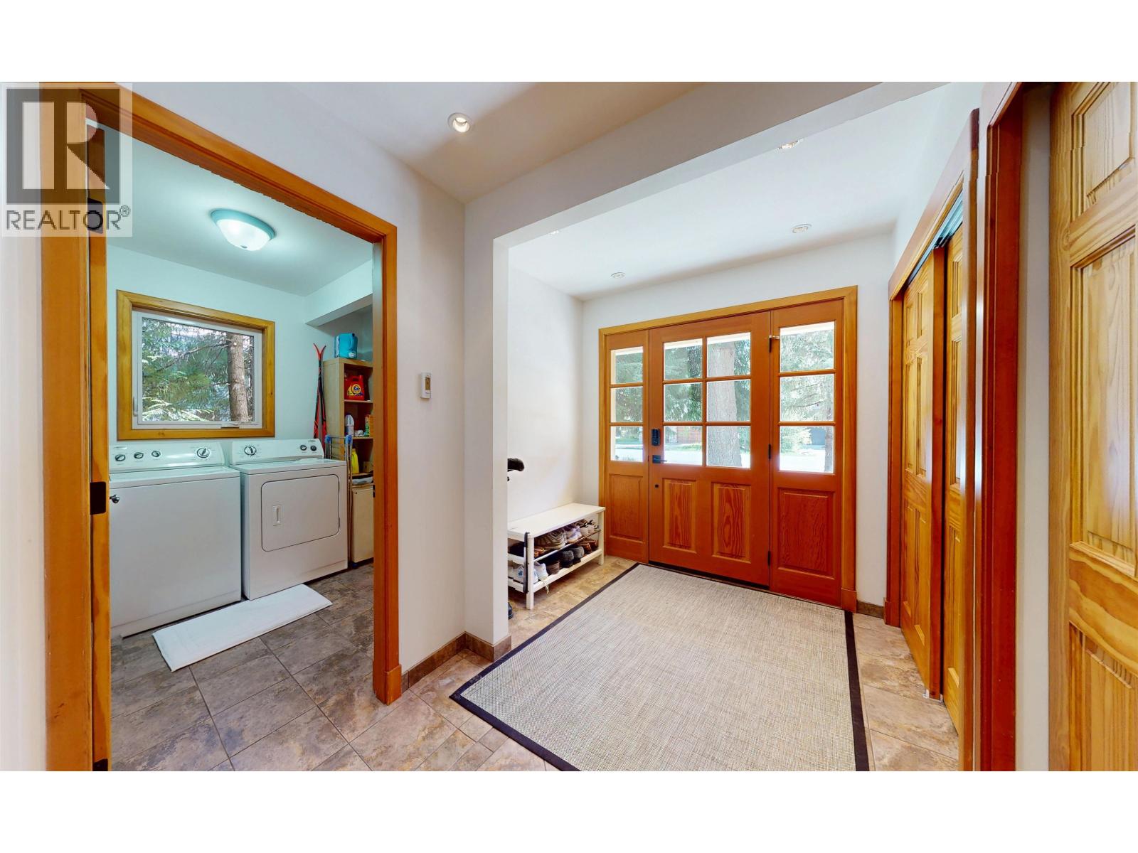 6407 Easy Street, Whistler, British Columbia V8E 0C5 - Photo 4 - R3154381