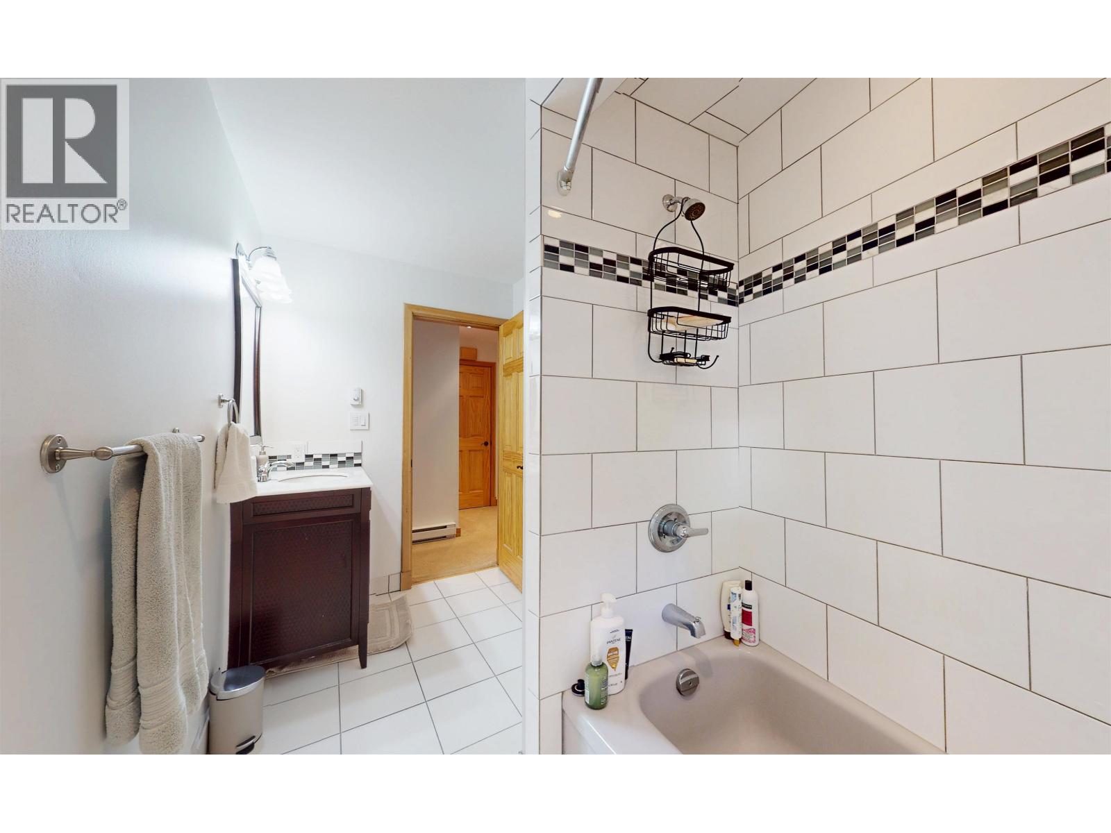 6407 Easy Street, Whistler, British Columbia V8E 0C5 - Photo 8 - R3154381