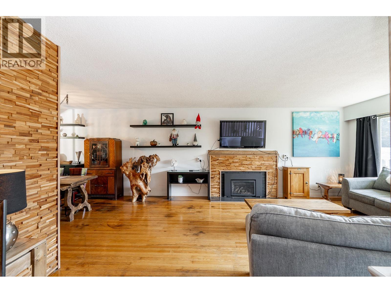 635 Midvale Street, Coquitlam, British Columbia V3J 6M1 - Photo 3 - R3154410