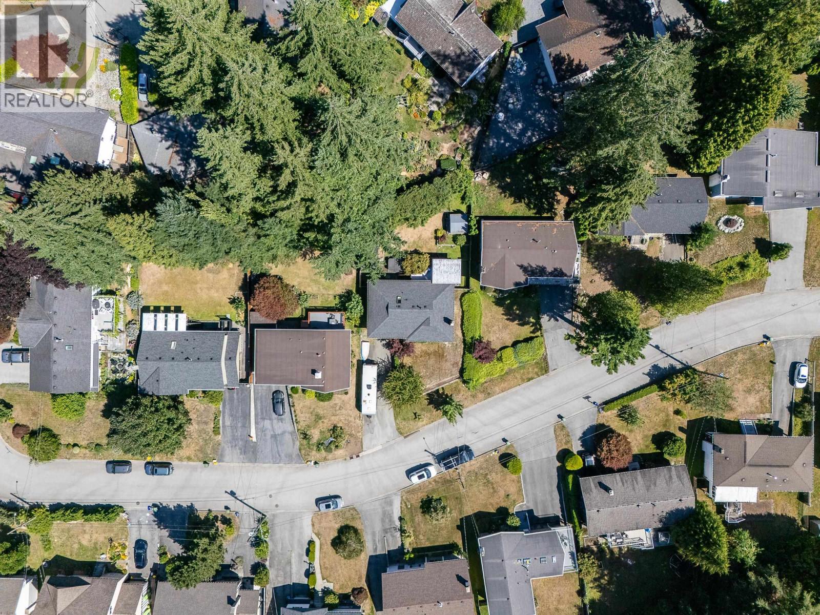 635 Midvale Street, Coquitlam, British Columbia V3J 6M1 - Photo 37 - R3154410