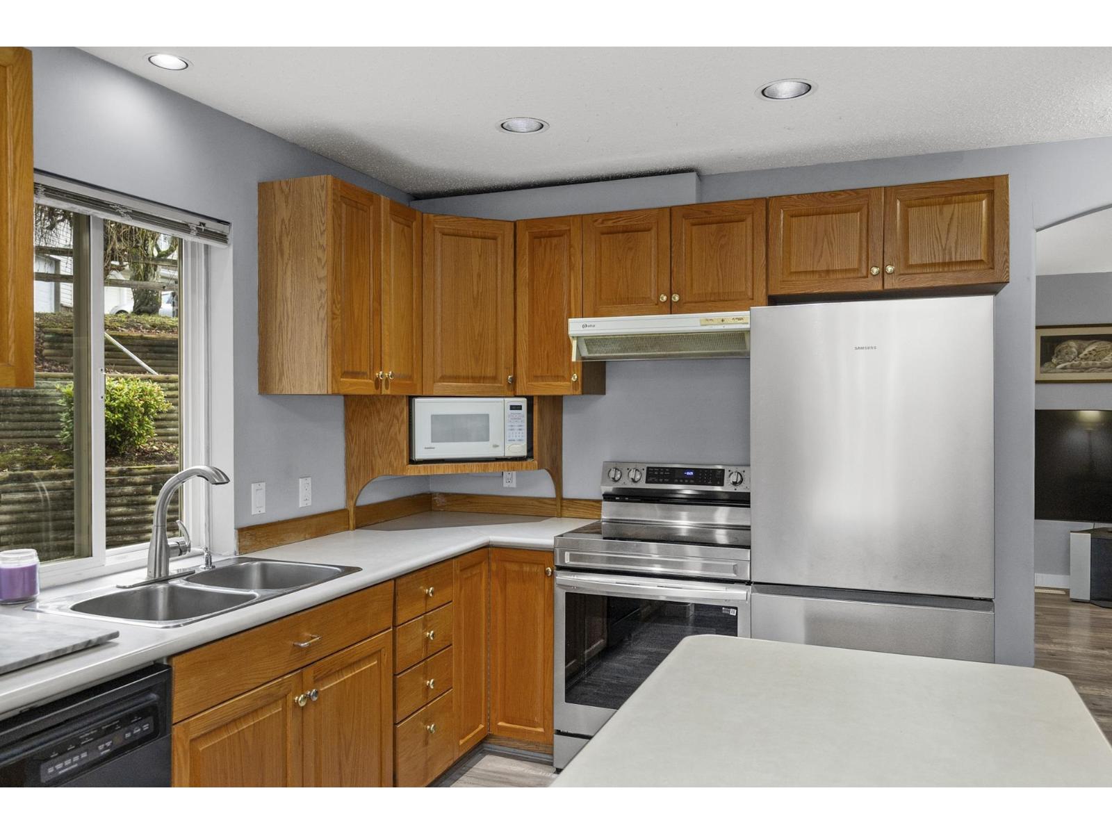 7800 Deerfield Street, Mission, British Columbia  V2V 5X3 - Photo 7 - R3123795