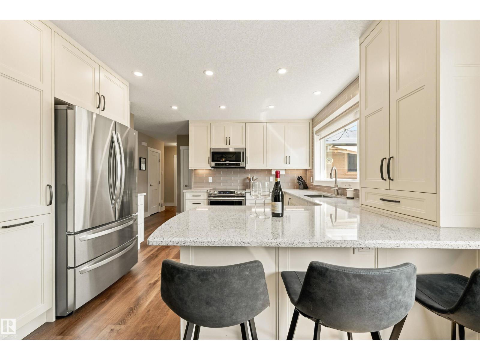 5207 114b St Nw, Edmonton, Alberta  T6H 3N4 - Photo 11 - E4502361