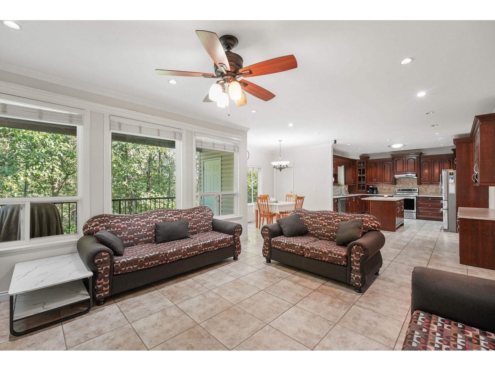 8032 Melburn Drive, Mission, British Columbia  V2V 2B6 - Photo 16 - R3154032