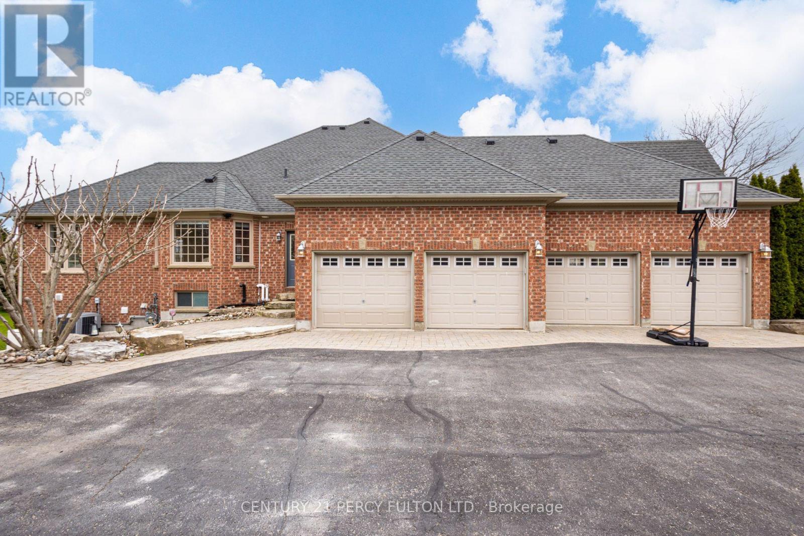 19 Wilson House Drive, Whitby, Ontario  L0B 1A0 - Photo 3 - E13659920
