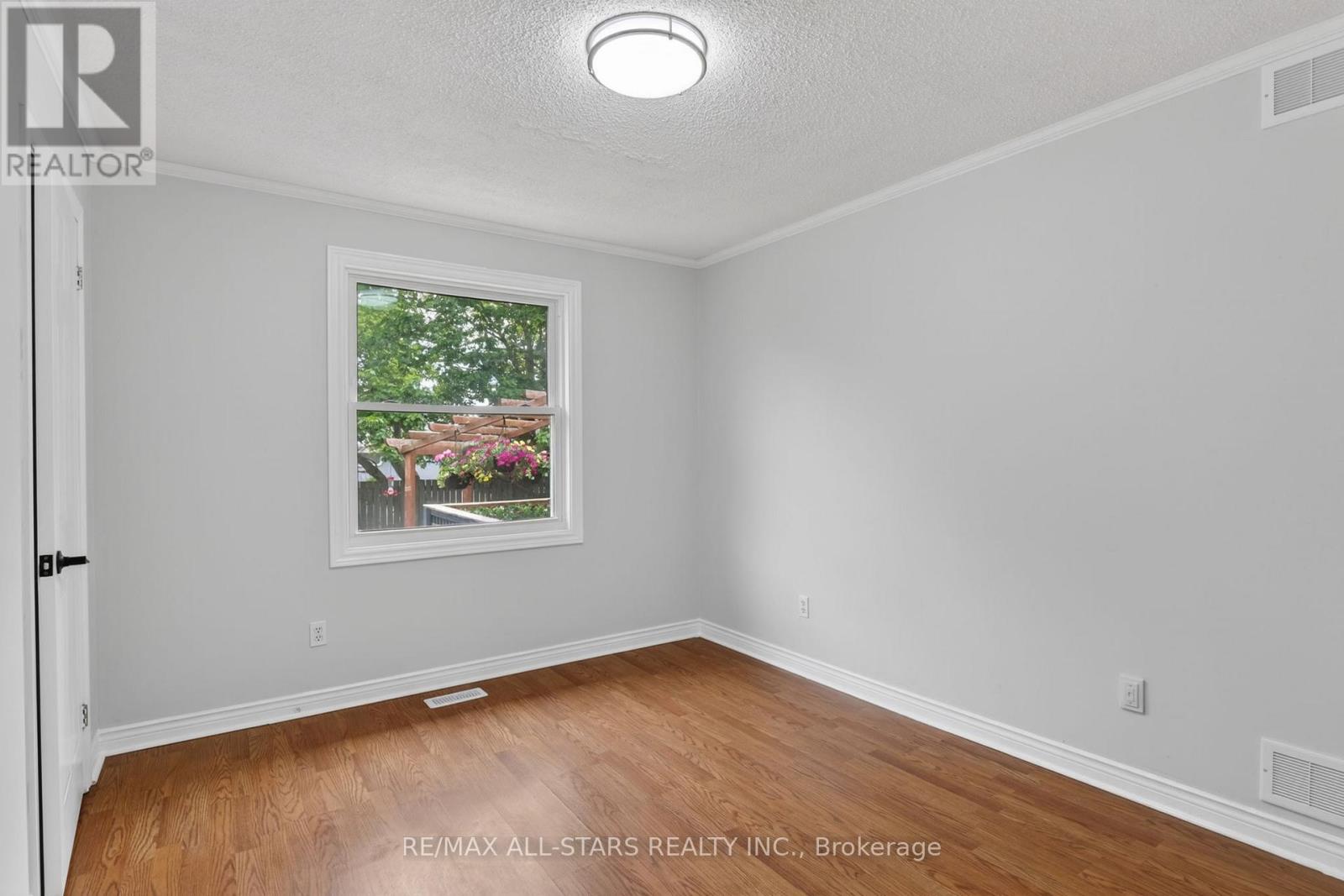 29 Lakeview Drive, Scugog, Ontario  L9L 1G9 - Photo 21 - E13659926