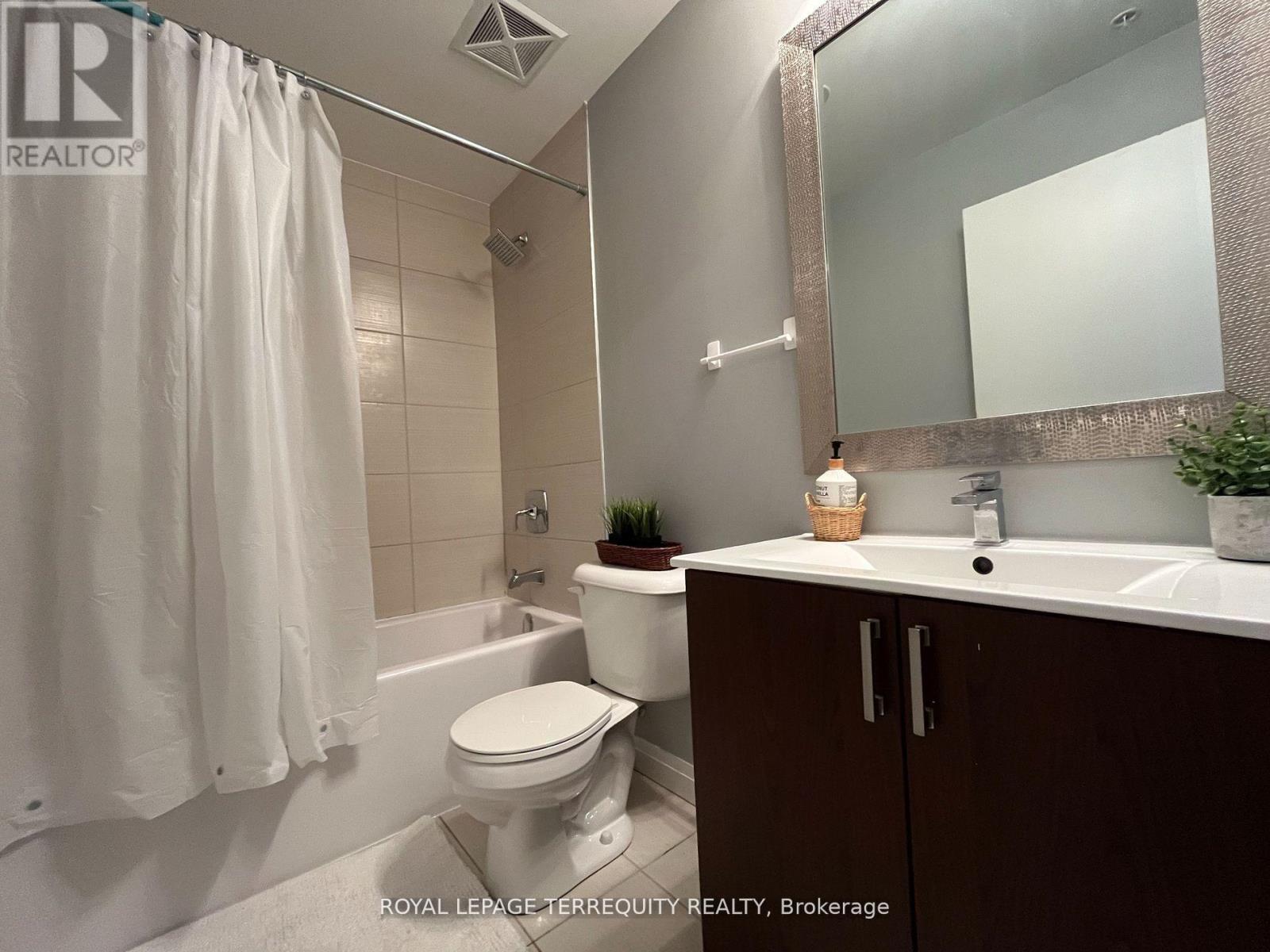 1011 - 22 East Haven Drive, Toronto, Ontario  M1N 0B4 - Photo 11 - E13659952