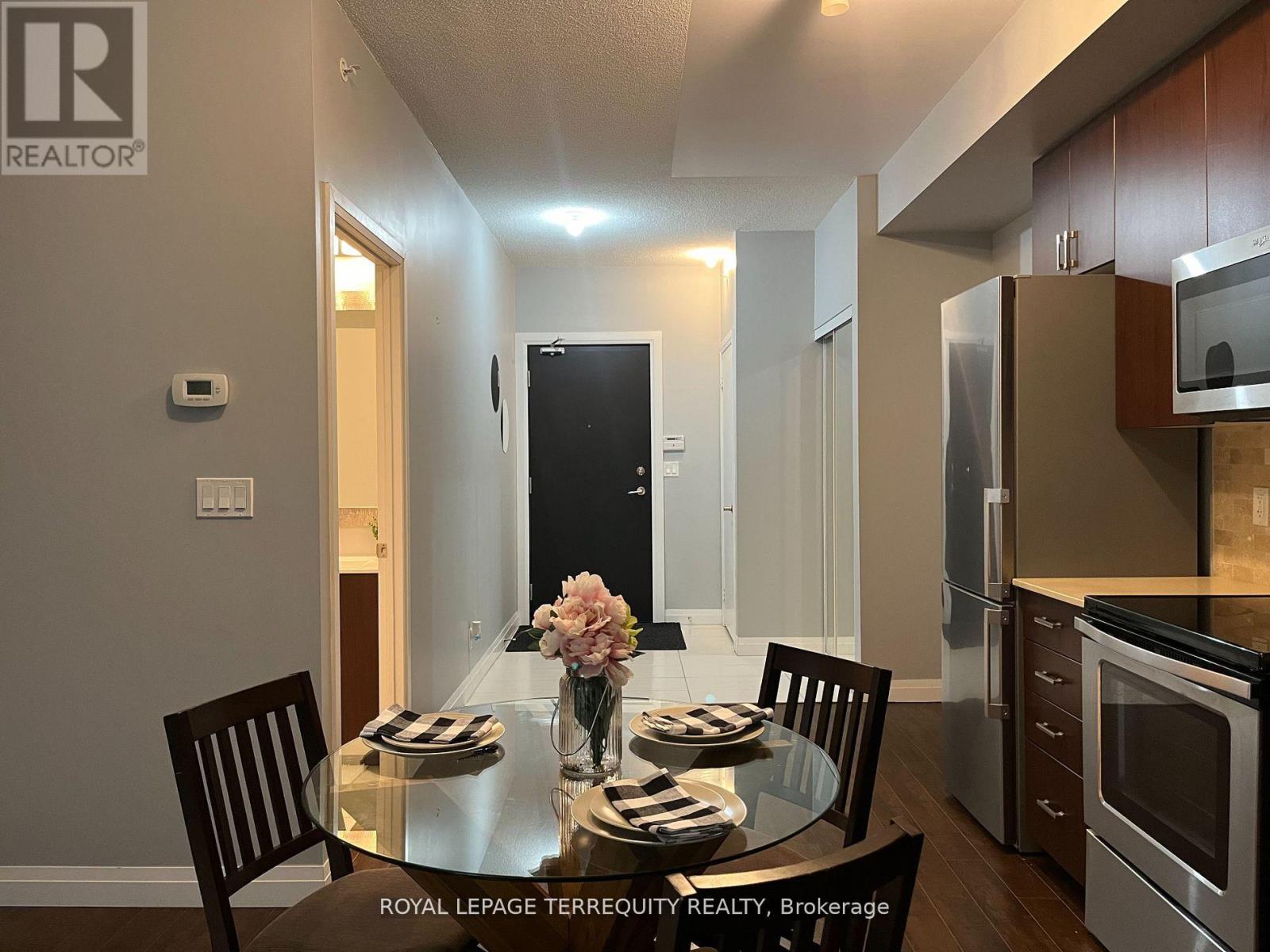 1011 - 22 East Haven Drive, Toronto, Ontario  M1N 0B4 - Photo 4 - E13659952