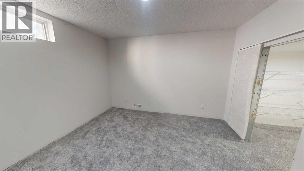 60 Sunmeadows Court Se, Calgary, Alberta  T2X 3H5 - Photo 27 - A2327926