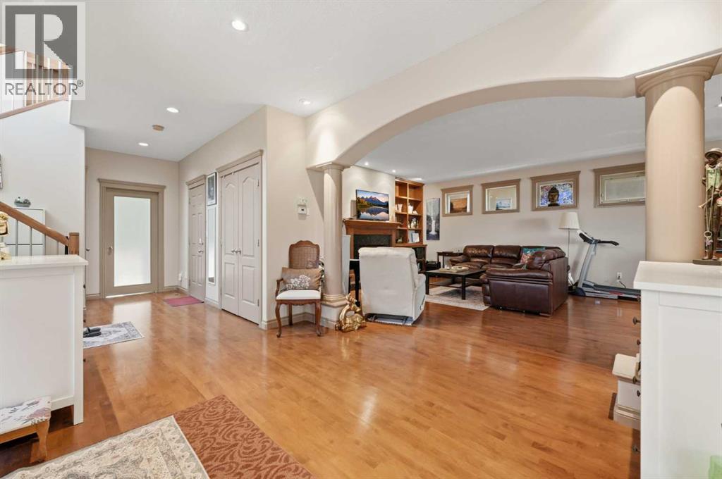 2245 25 Street Sw, Calgary, Alberta  T3E 1X3 - Photo 5 - A2331397