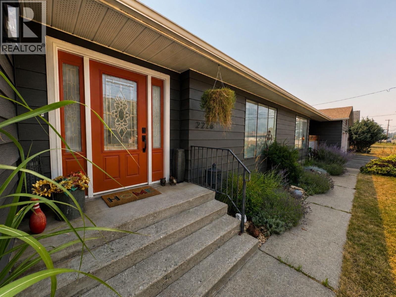 2228 75th Avenue, Grand Forks, British Columbia  V0H 1H2 - Photo 2 - 10397423