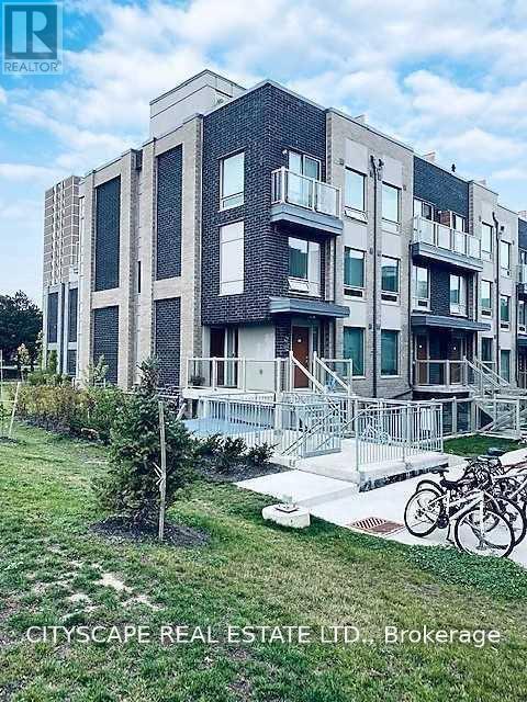 213 - 7 APPLEWOOD LANE, Toronto, Ontario