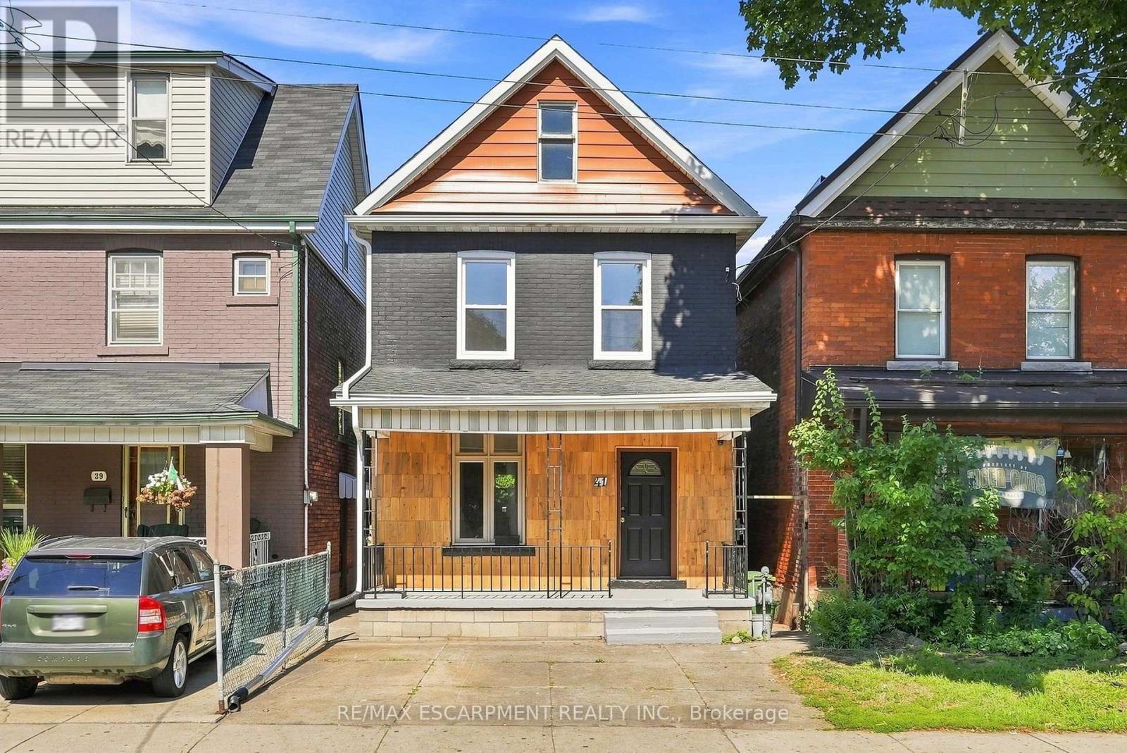 41 BARNESDALE AVENUE N, Hamilton, Ontario