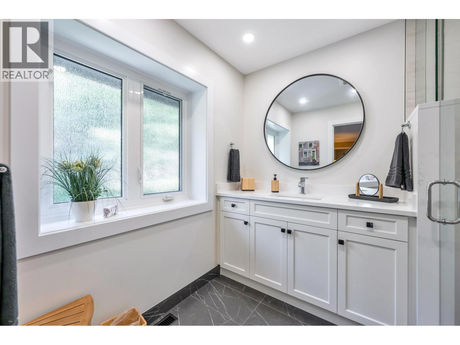5471 Woodpecker Drive, Richmond, British Columbia  V7E 5P4 - Photo 25 - R3154392