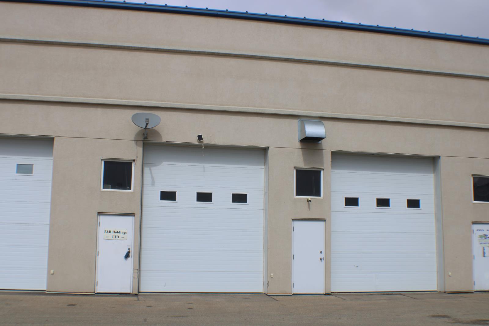 203 & 204, 203 & 204, 79 Boulder Blvd., Stony Plain, Alberta