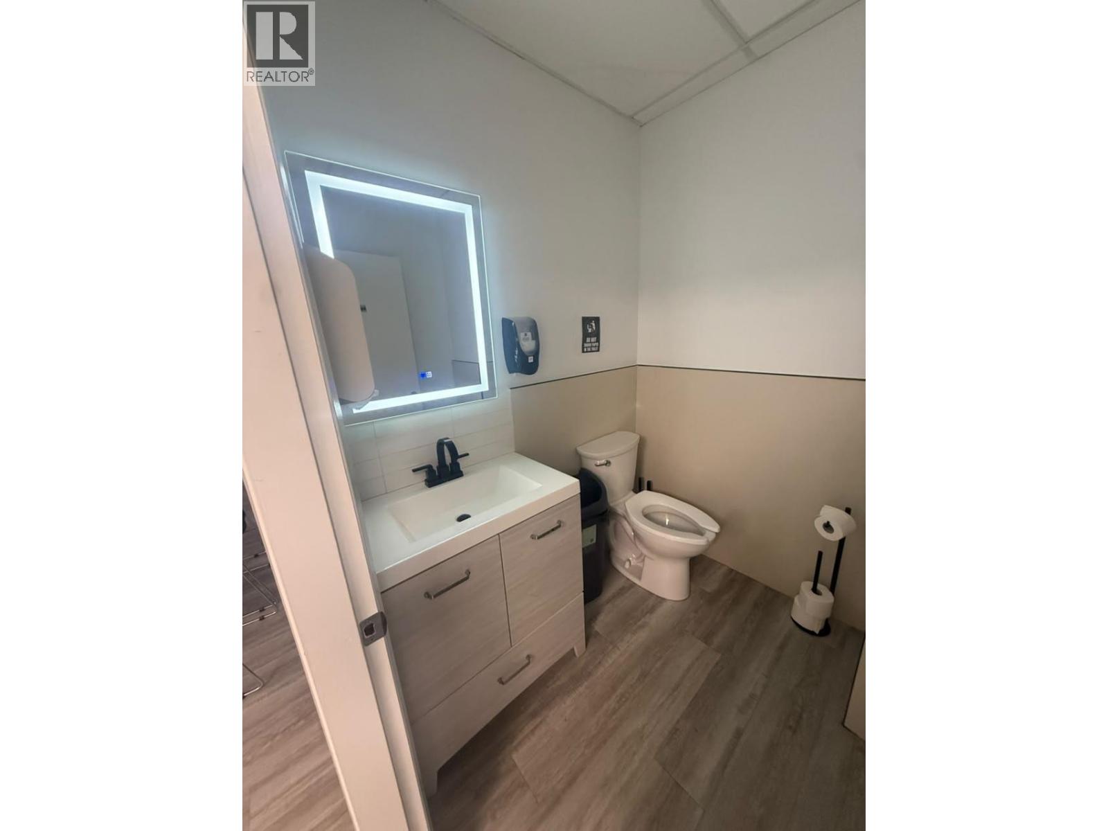 150 145 W 17th Street, North Vancouver, British Columbia  V7M 3G4 - Photo 13 - C8080313