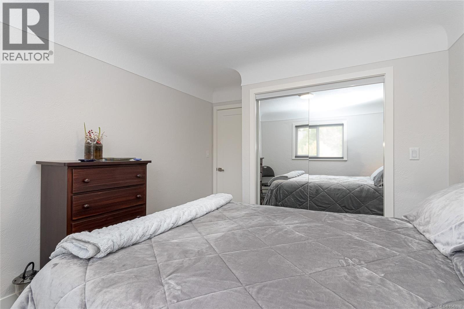 883 Lampson St, Esquimalt, British Columbia  V9A 6B6 - Photo 26 - 1042810