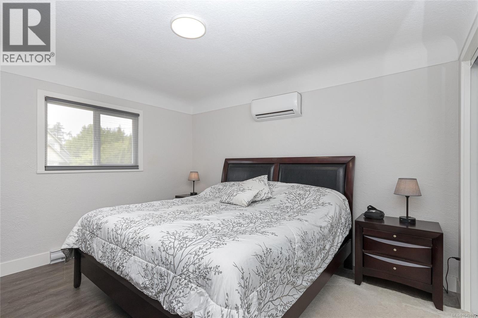 883 Lampson St, Esquimalt, British Columbia  V9A 6B6 - Photo 21 - 1042810