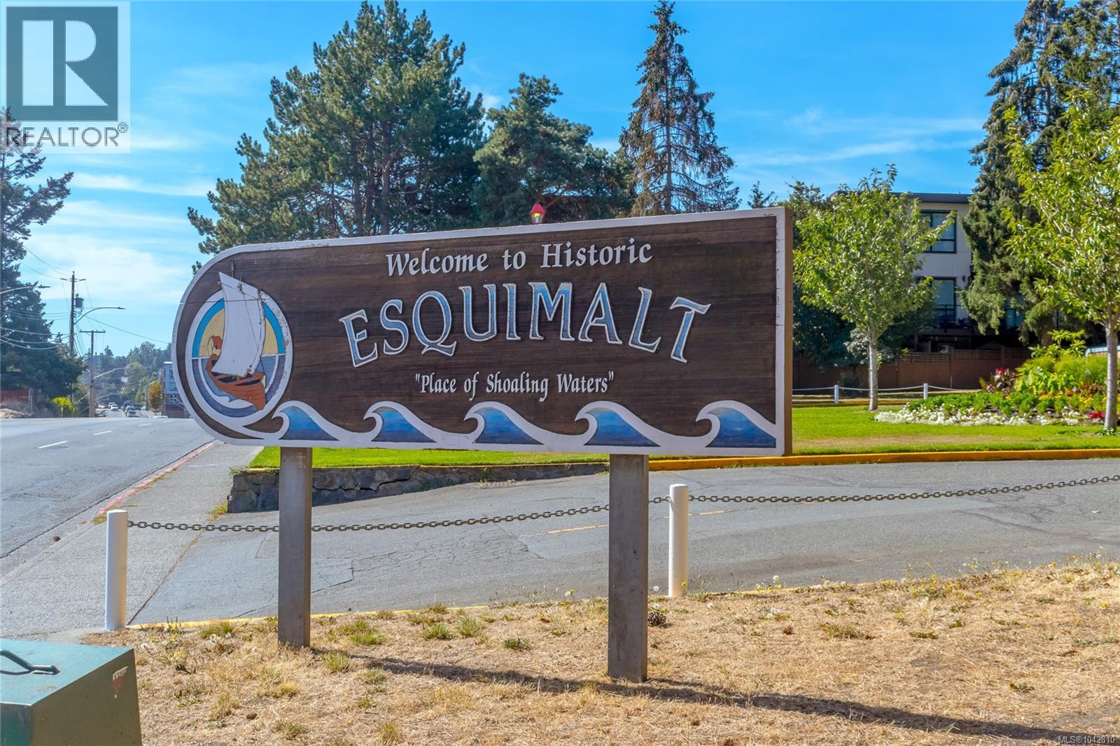 883 Lampson St, Esquimalt, British Columbia  V9A 6B6 - Photo 47 - 1042810