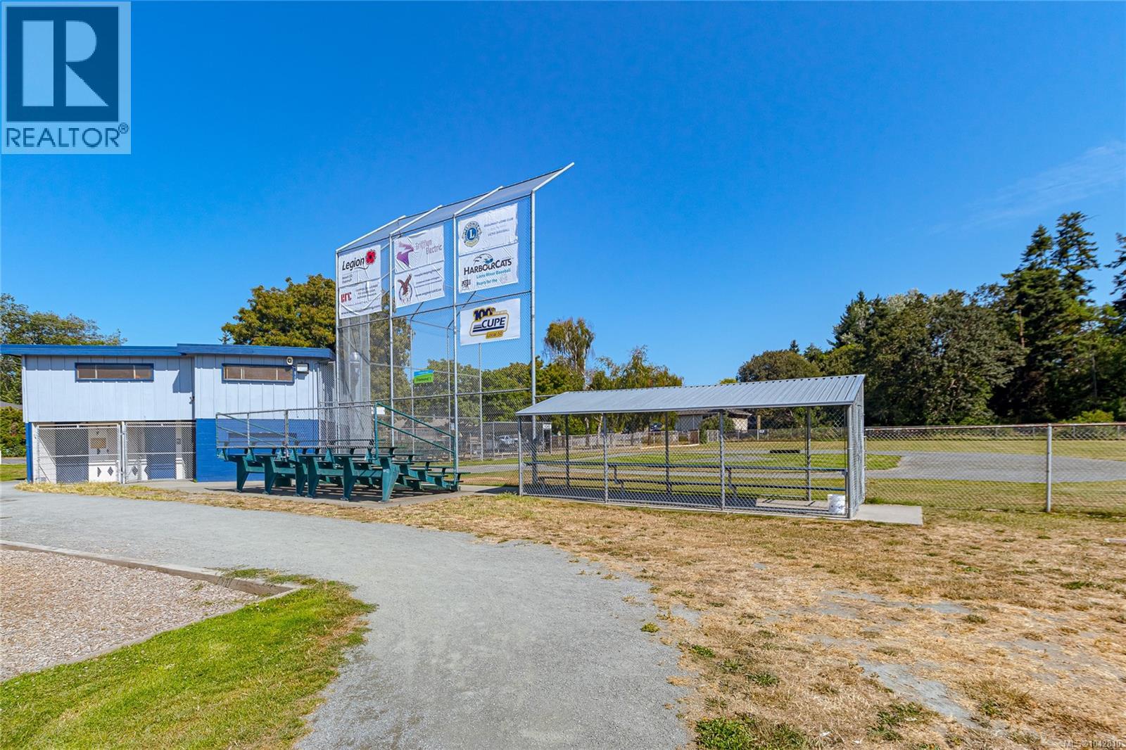 883 Lampson St, Esquimalt, British Columbia  V9A 6B6 - Photo 42 - 1042810