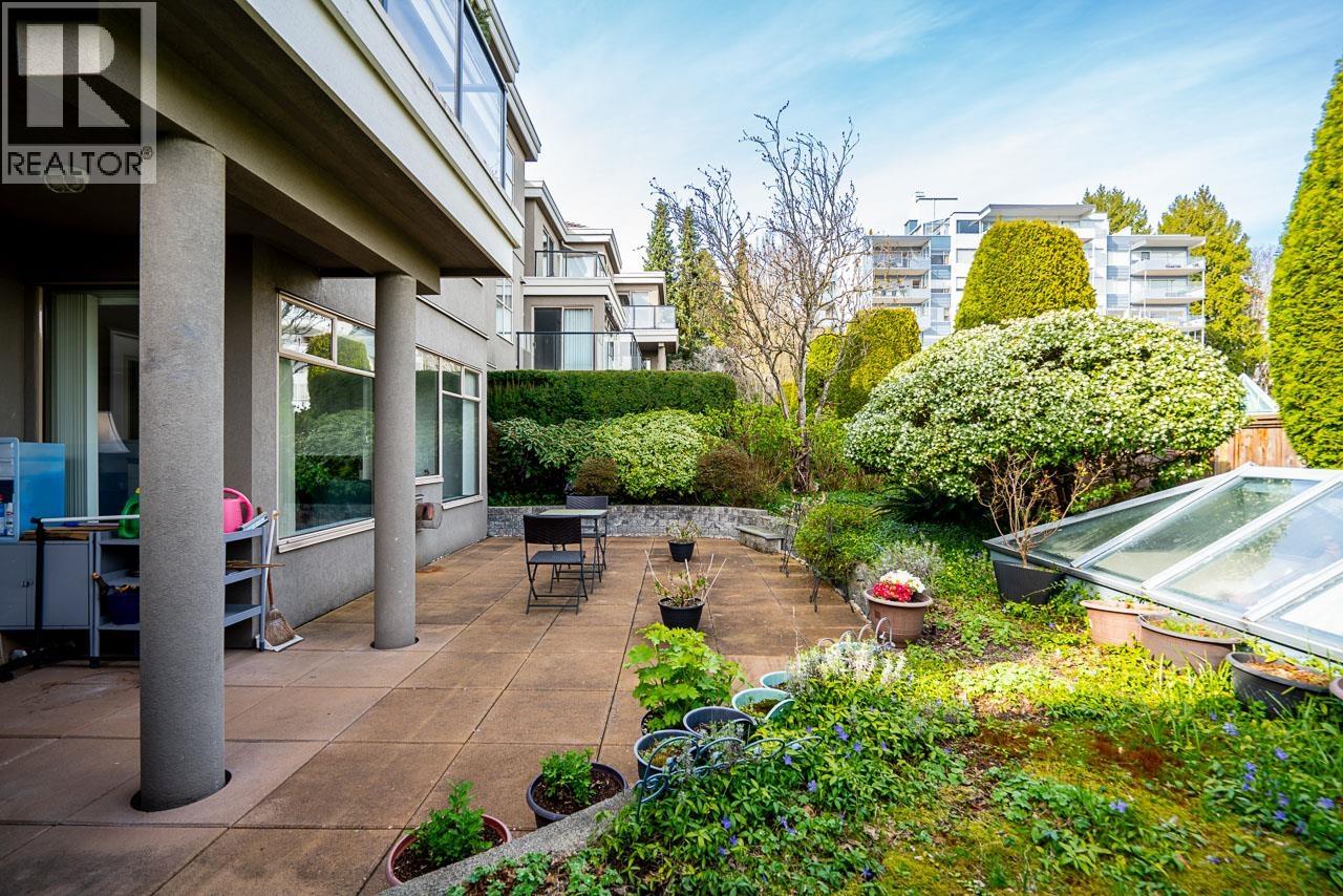 204 1765 Marine Drive, West Vancouver, British Columbia  V7V 1J5 - Photo 3 - R3154379